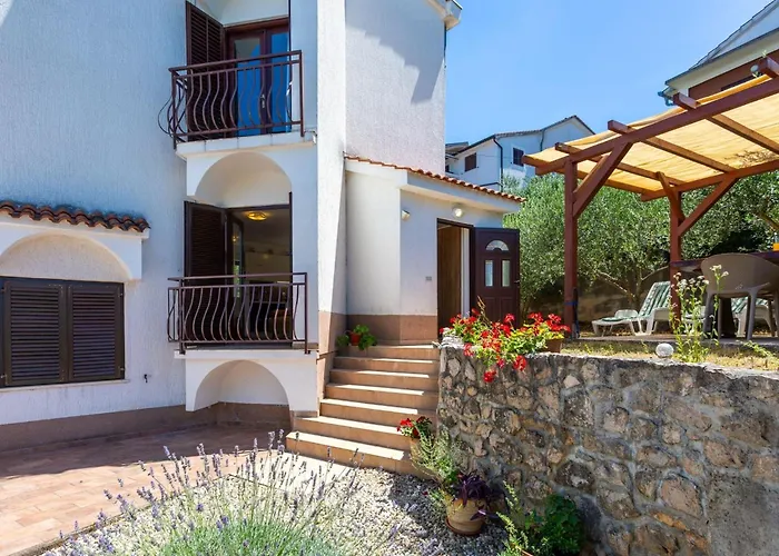 1 Bedroom With Terrace *