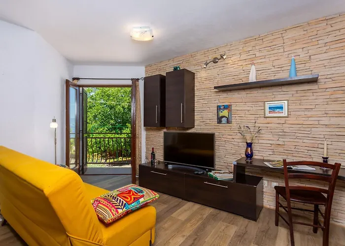 1 Bedroom With Terrace *