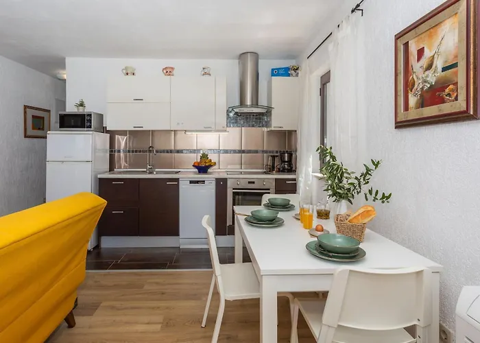 1 Bedroom With Terrace ニヴィーチェ