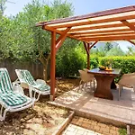 1 Bedroom With Terrace アパート