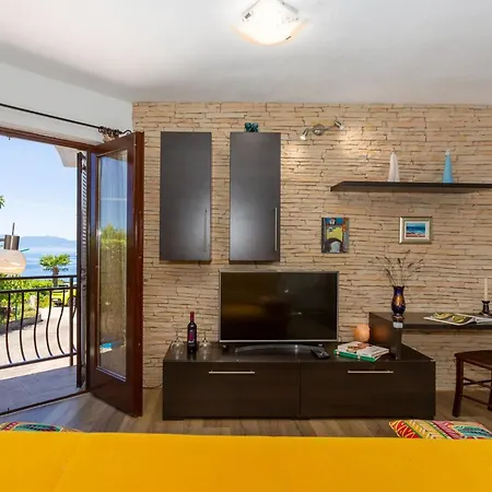 1 Bedroom With Terrace アパート ニヴィーチェ