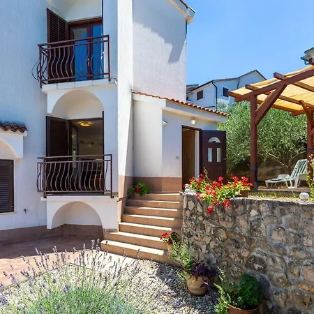 1 Bedroom With Terrace *